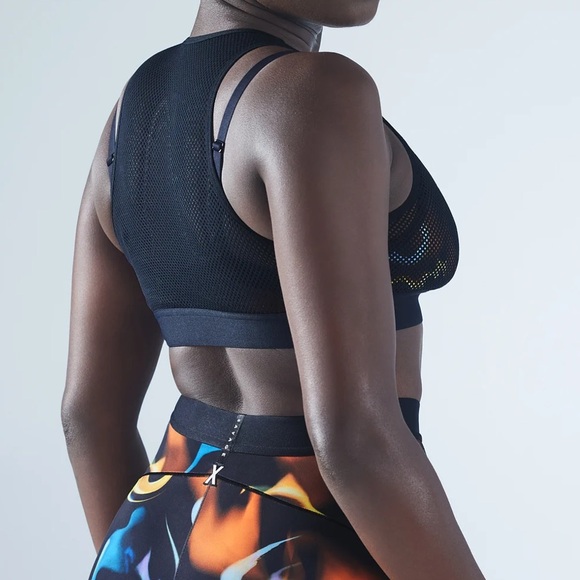 {NWT} SAVAGE x FENTY Pin Up Low-Impact Sports Bra in Black Caviar Up N Flames - Picture 2 of 6